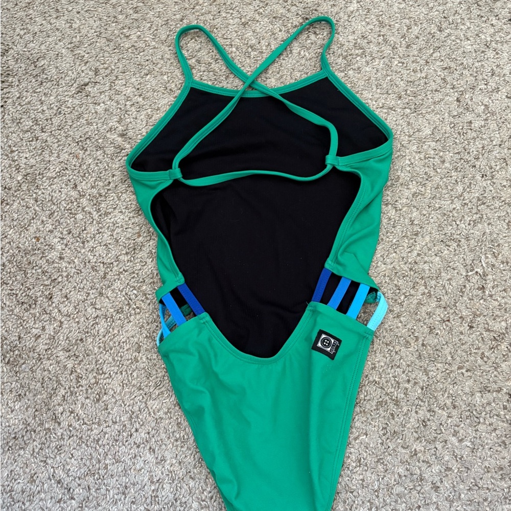 julian 2 jolyn swim suit with contrast cut outs size 26